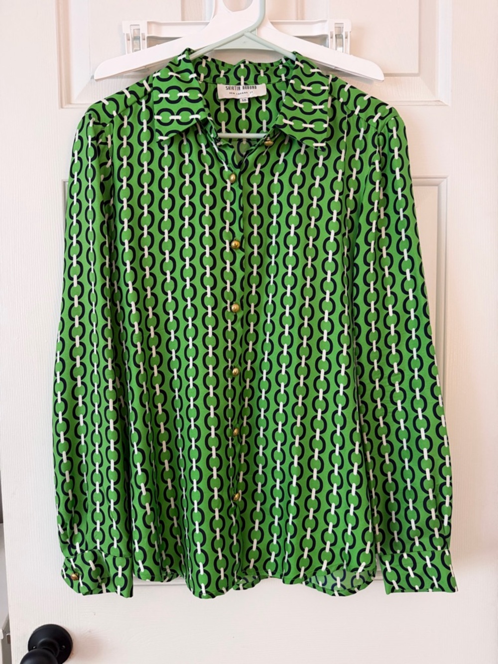 Vintage 100% Silk Blouse with Gold buttons